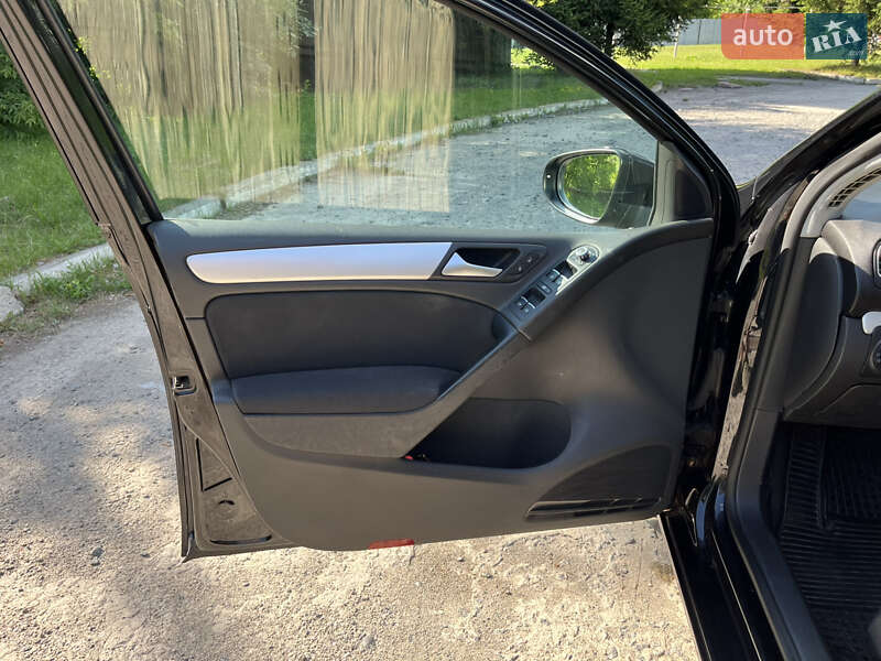 Хетчбек Volkswagen Golf 2009 в Бердичеві