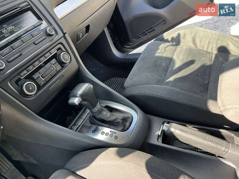 Хетчбек Volkswagen Golf 2009 в Бердичеві