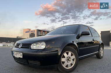 Хетчбек Volkswagen Golf 2003 в Львові