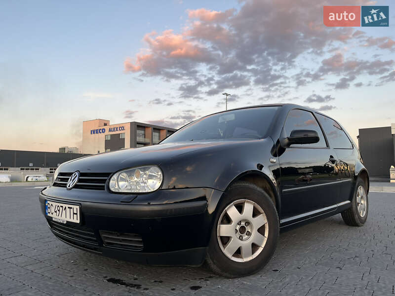 Volkswagen Golf 2003