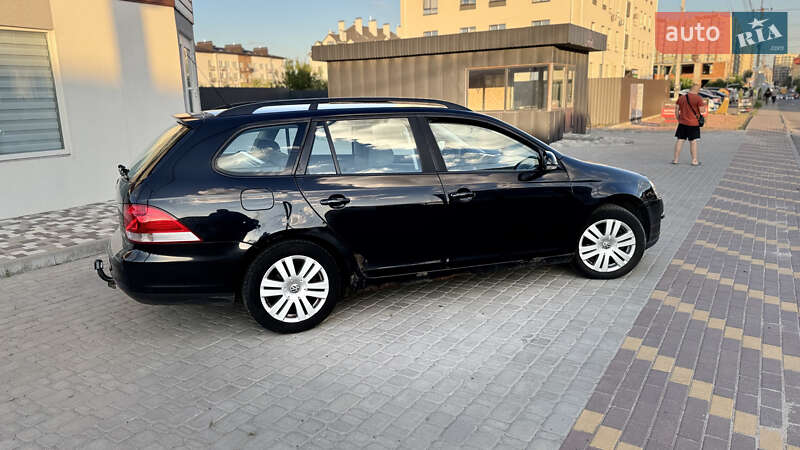 Универсал Volkswagen Golf 2008 в Киеве