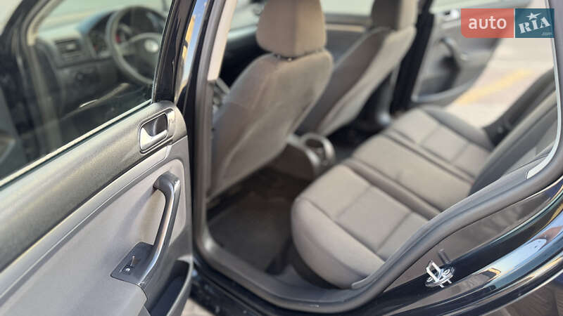 Универсал Volkswagen Golf 2008 в Киеве