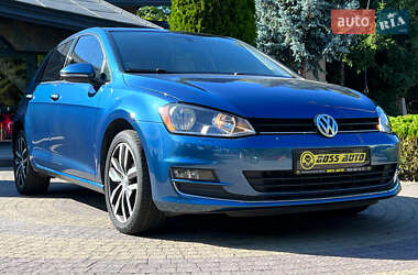 Хетчбек Volkswagen Golf 2017 в Львові