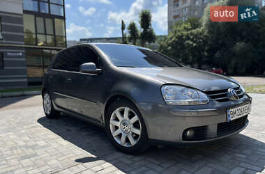 Хэтчбек Volkswagen Golf 2005 в Сумах