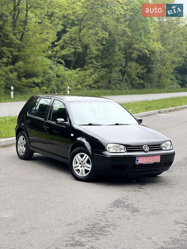 Volkswagen Golf 2002