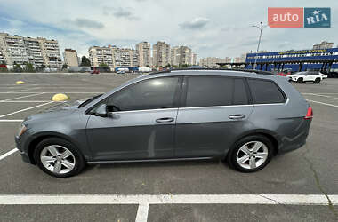 Универсал Volkswagen Golf 2015 в 