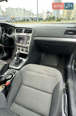 Универсал Volkswagen Golf 2015 в 