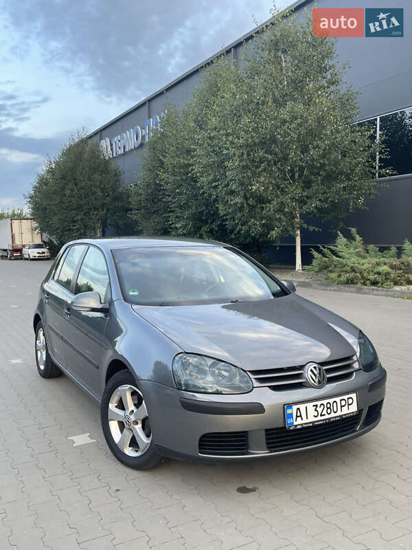 Volkswagen Golf 2004