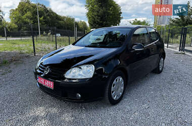 Хэтчбек Volkswagen Golf 2005 в Виннице