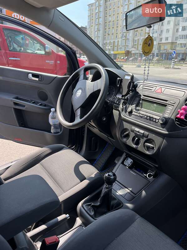 Универсал Volkswagen Golf 2005 в Ивано-Франковске