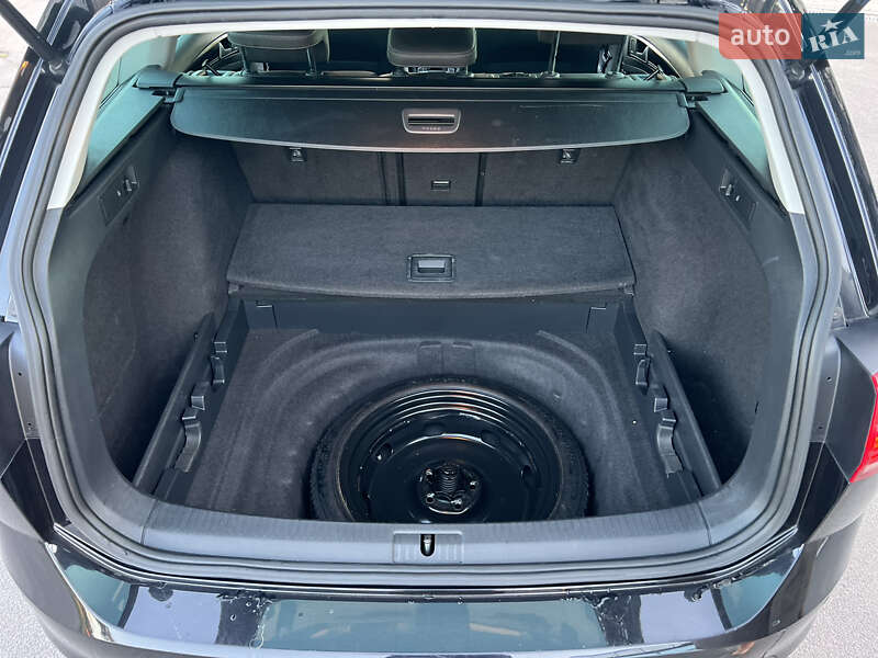 Универсал Volkswagen Golf 2014 в Ровно