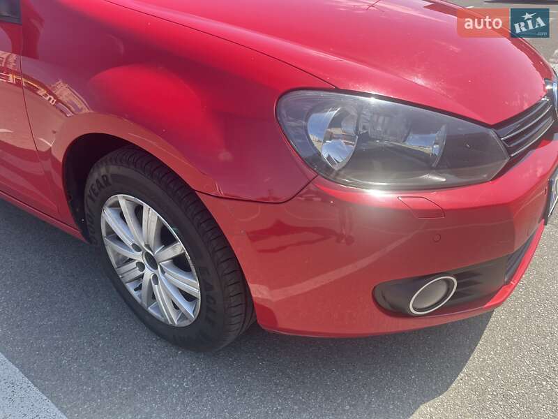 Хетчбек Volkswagen Golf 2012 в Києві