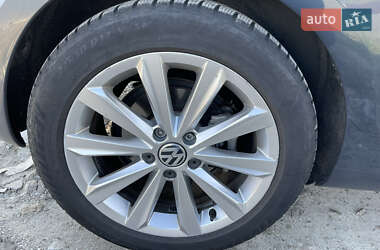 Хетчбек Volkswagen Golf 2012 в Києві