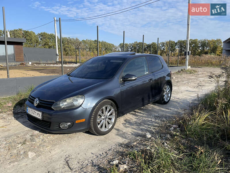 Хетчбек Volkswagen Golf 2012 в Києві
