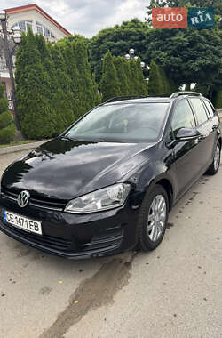 Універсал Volkswagen Golf 2016 в Чернівцях