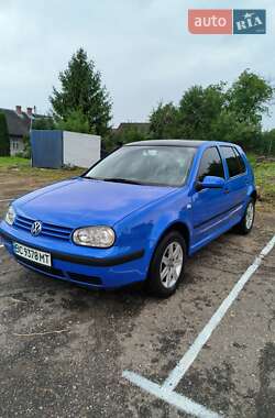 Хэтчбек Volkswagen Golf 2001 в Рудки