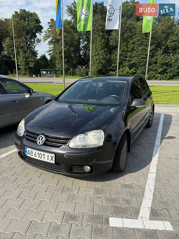 Хэтчбек Volkswagen Golf 2006 в Виннице