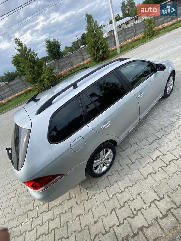Универсал Volkswagen Golf 2013 в Новояворовске