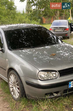 Хэтчбек Volkswagen Golf 2003 в Хмельницком