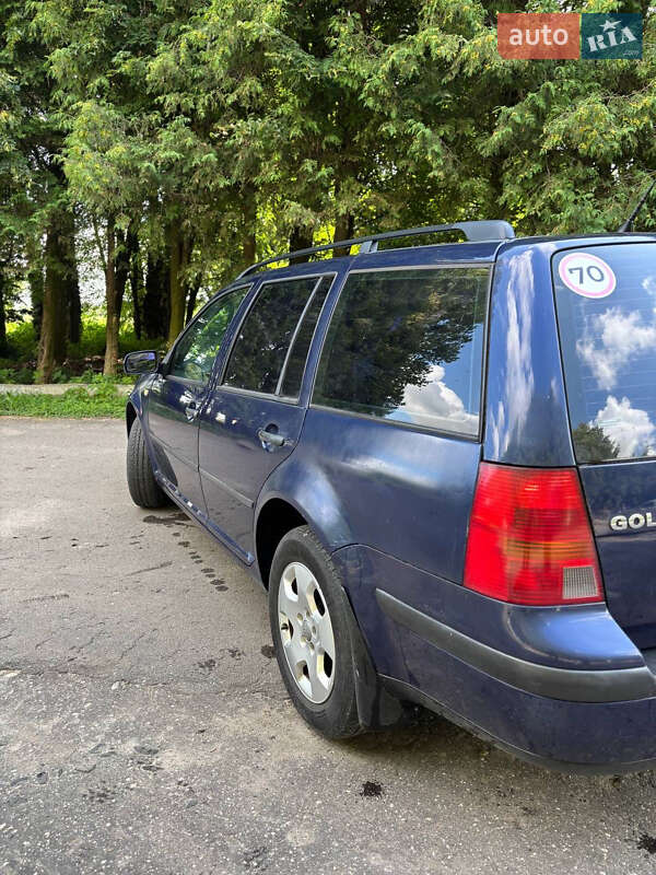 Универсал Volkswagen Golf 2001 в Каменке-Бугской