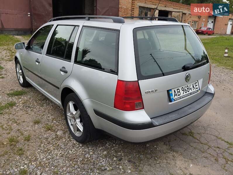Универсал Volkswagen Golf 2006 в Виннице