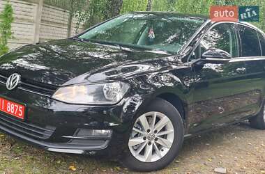 Хэтчбек Volkswagen Golf 2015 в Ровно