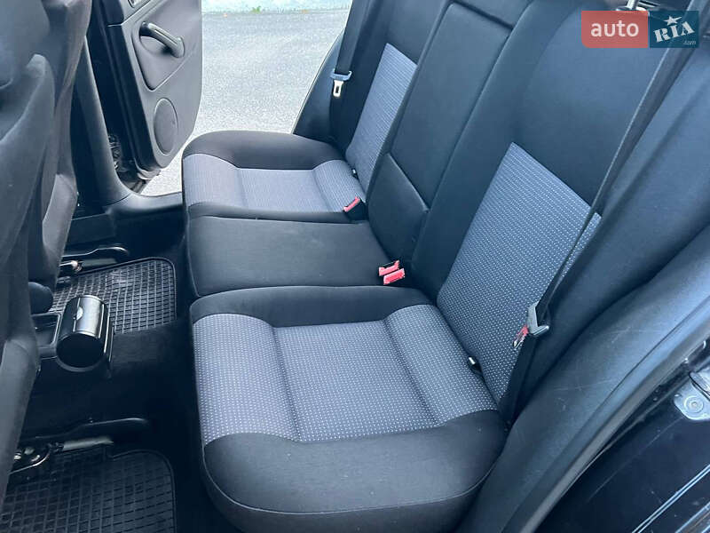 Универсал Volkswagen Golf 2003 в Лубнах