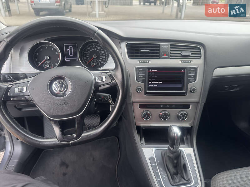 Універсал Volkswagen Golf 2015 в Києві