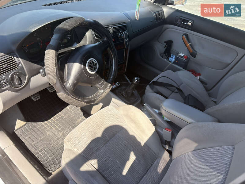 Хэтчбек Volkswagen Golf 2000 в Броварах