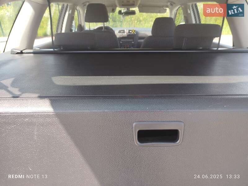 Универсал Volkswagen Golf 2012 в Стрые