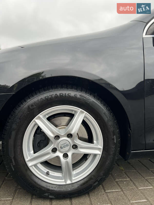 Универсал Volkswagen Golf 2011 в Ковеле