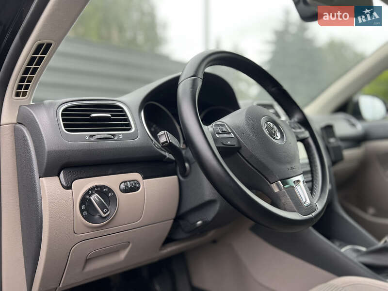 Универсал Volkswagen Golf 2011 в Ковеле