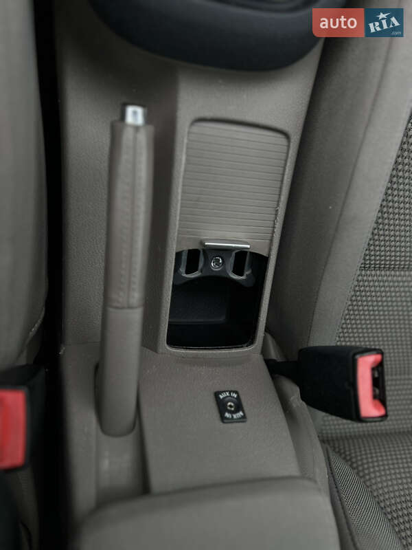 Универсал Volkswagen Golf 2011 в Ковеле