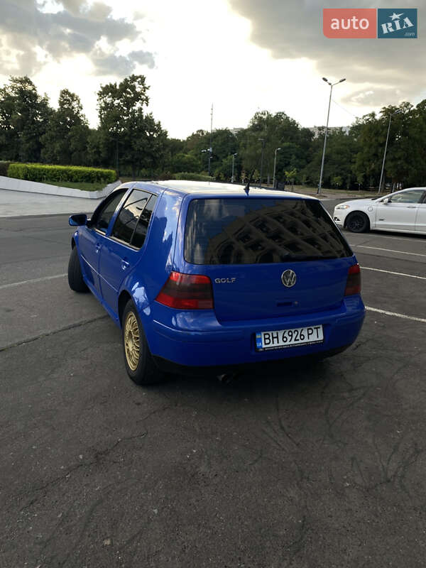 Хэтчбек Volkswagen Golf 1998 в Одессе