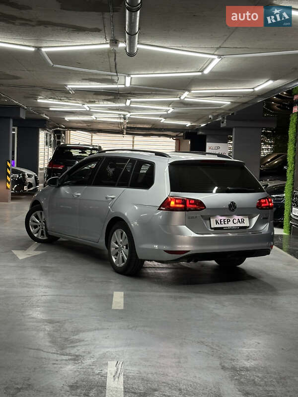 Універсал Volkswagen Golf 2014 в Одесі