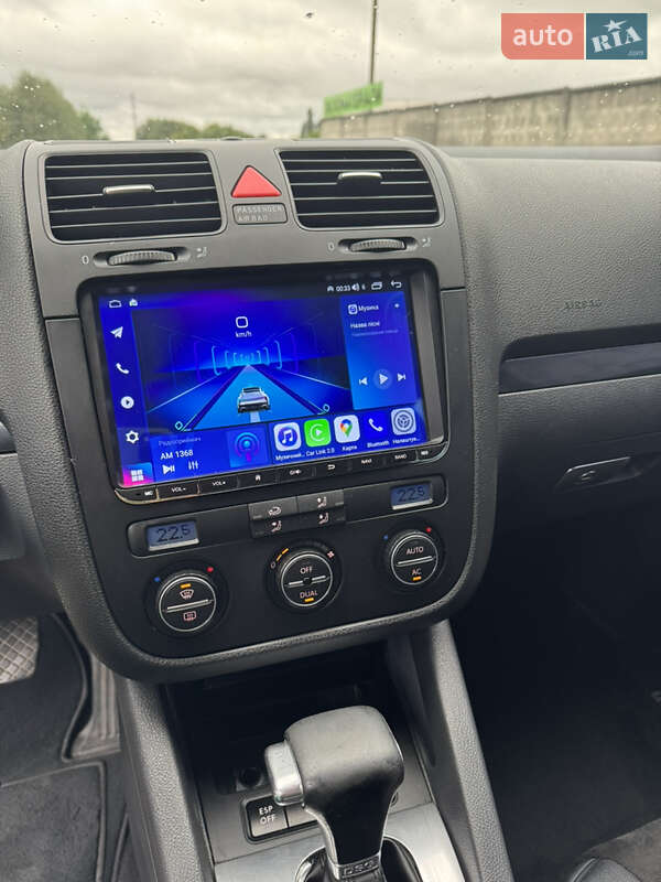 Хэтчбек Volkswagen Golf 2007 в Киеве