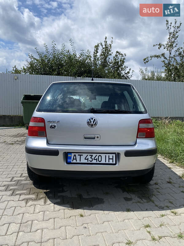 Хэтчбек Volkswagen Golf 2003 в Верховине