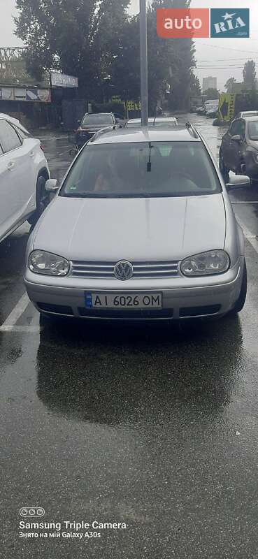 Універсал Volkswagen Golf 2006 в Вишгороді