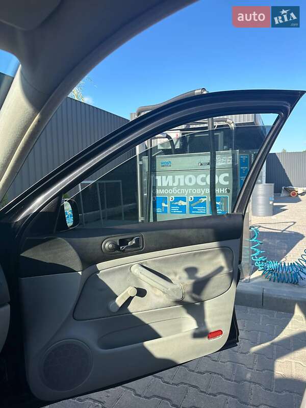 Хэтчбек Volkswagen Golf 1999 в Фастове