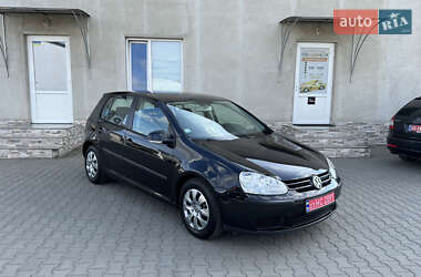 Хэтчбек Volkswagen Golf 2005 в Луцке