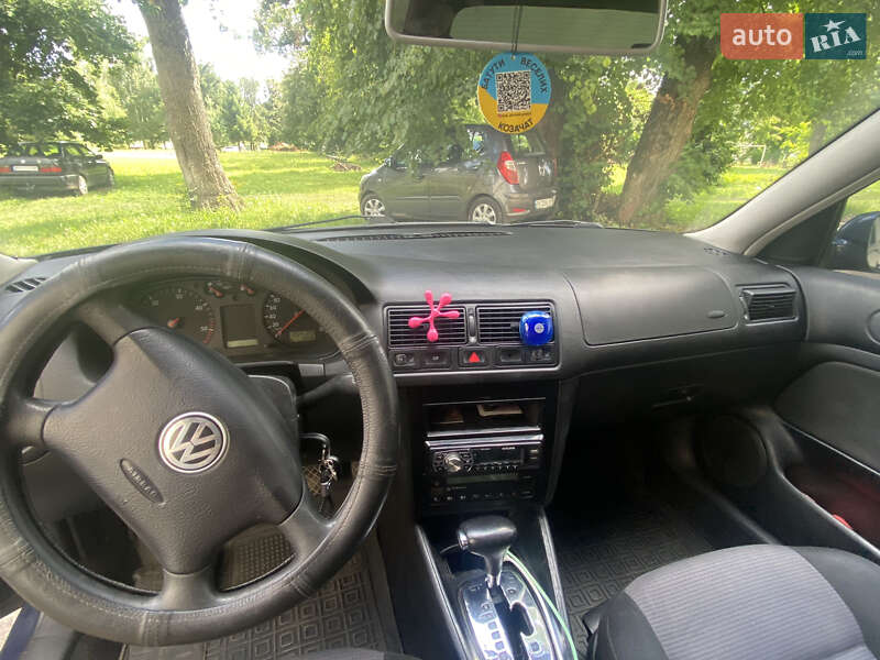 Хетчбек Volkswagen Golf 2000 в Хмельницькому