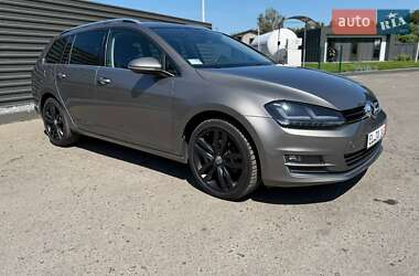 Універсал Volkswagen Golf 2016 в Радивиліві