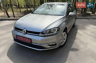 Універсал Volkswagen Golf 2019 в Києві
