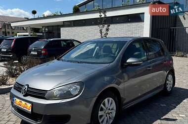 Хэтчбек Volkswagen Golf 2011 в Ужгороде