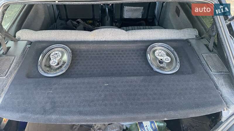 Хетчбек Volkswagen Golf 1989 в Іванівці