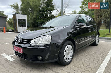 Хэтчбек Volkswagen Golf 2008 в Киеве