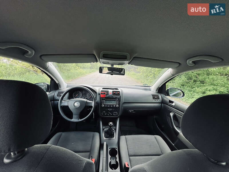 Хэтчбек Volkswagen Golf 2005 в Киеве фото 6 Хэтчбек Volkswagen Golf 2005 в Киеве