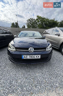 Хетчбек Volkswagen Golf 2015 в Дніпрі