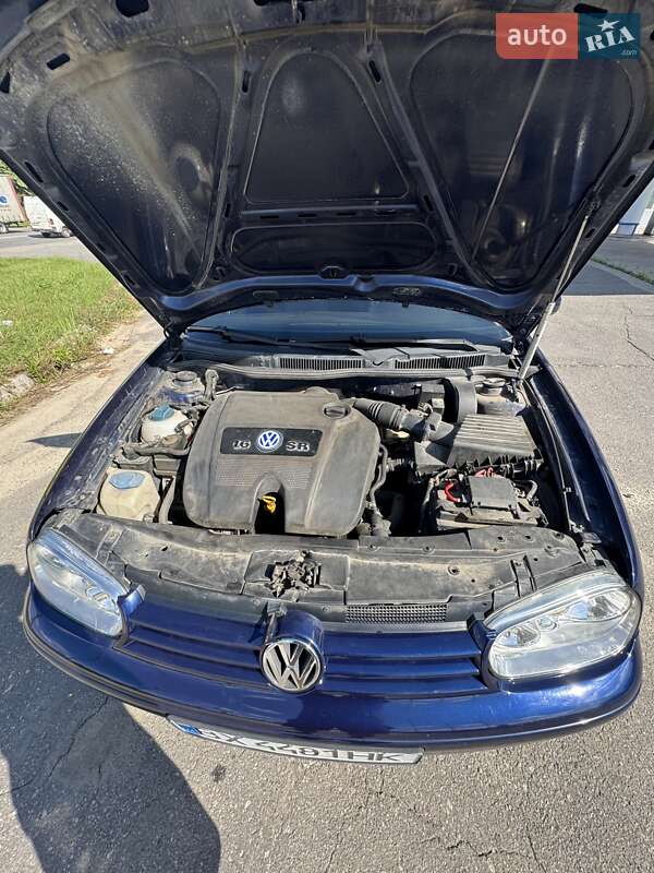 Хетчбек Volkswagen Golf 2003 в Хмельницькому