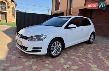 Хэтчбек Volkswagen Golf 2013 в Черновцах